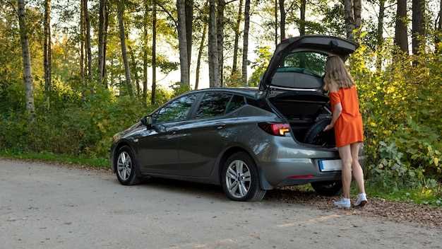 Процесс открытия Nissan Tiida