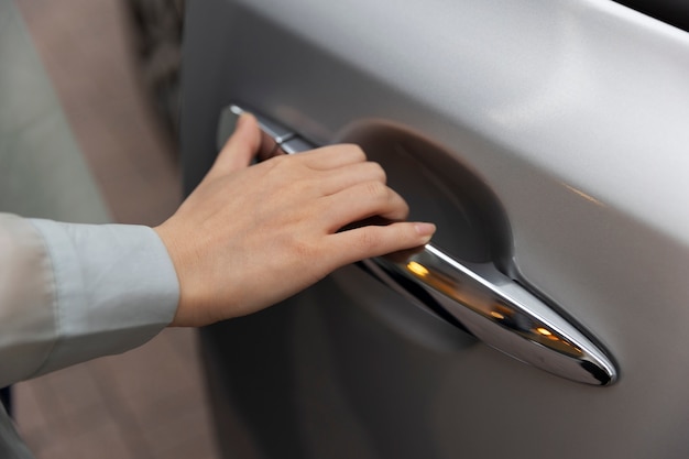 Как выбрать качественную дверь для Nissan Sunny