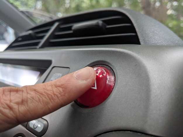 Как проверить предохранитель габаритов на Nissan Sunny FB15
